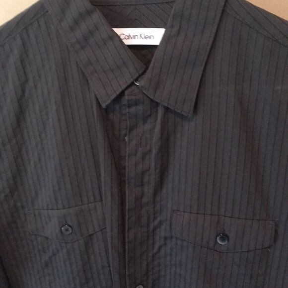 Men's M Calvin Klein button down shirt - Picture 2 of 6